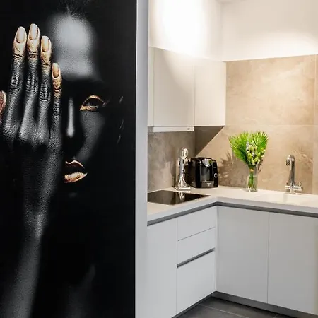 アパート Bayview Terraces リマソール