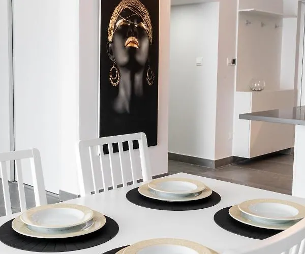 Bayview Terraces Διαμέρισμα *